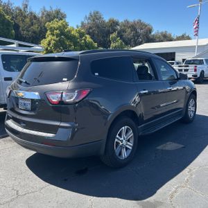 CHEVROLET TRAVERSE LS - 8