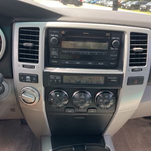 2006 Toyota 4RUNNER SR5 thumbnail 38