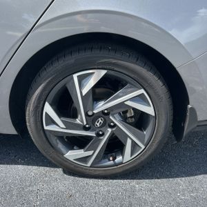 صورة مصغرة 18 لـ 2024 Hyundai ELANTRA LIMITED