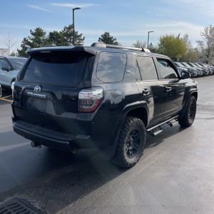 TOYOTA 4RUNNER - 8