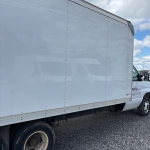 FORD E-350 CUTAWAY - 9