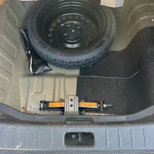 2014 Nissan VERSA SV photo 42