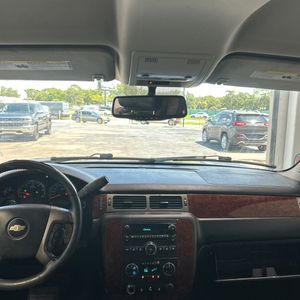 2014 Chevrolet SUBURBAN LT — миниатюра 35