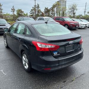 FORD FOCUS SE - 5