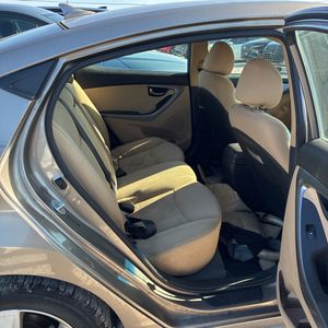 2013 Hyundai ELANTRA GLS — миниатюра 32