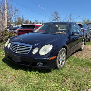 MERCEDES-BENZ E-CLASS - 1