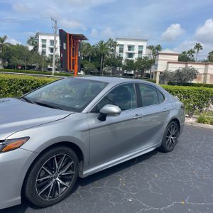 صورة 2 لـ 2024 Toyota CAMRY SE