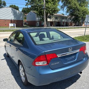 2010 Honda CIVIC LX — фото 5