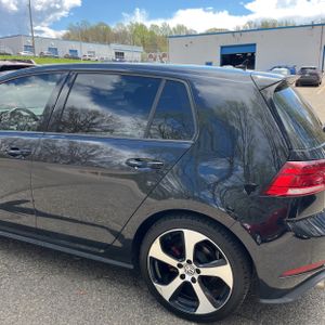 VOLKSWAGEN GOLF GTI S - 6
