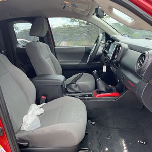 صورة مصغرة 33 لـ 2016 Toyota TACOMA SR