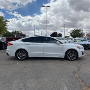 FORD FUSION SEL - 10