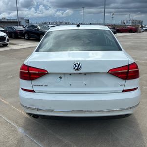 2016 Volkswagen PASSAT 1.8T SE — фото 7