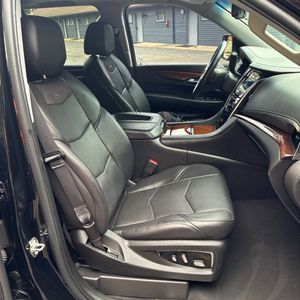 2018 Cadillac ESCALADE LUXURY thumbnail 33