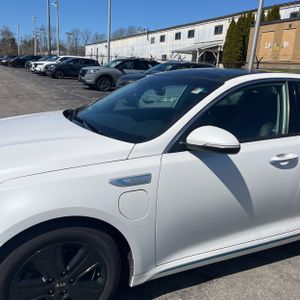 KIA OPTIMA PLUG-IN HYBRID EX - 2