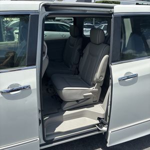2015 Nissan QUEST SL — миниатюра 33