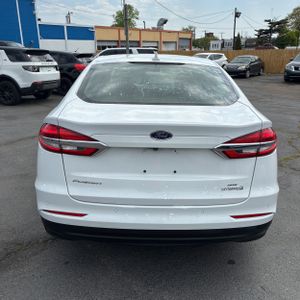 FORD FUSION HYBRID SE - 7