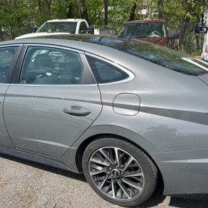 HYUNDAI SONATA LIMITED - 6