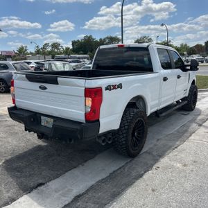 FORD F-250 SUPER DUTY XL - 8