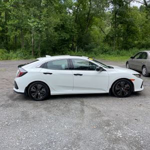 صورة 10 لـ 2018 Honda CIVIC EX