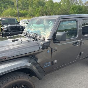 JEEP WRANGLER 4XE SAHARA 4XE - 2