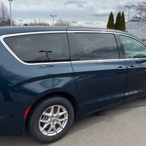 Chrysler Pacifica Touring L - 9