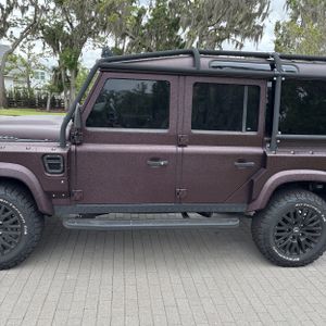 Land Rover Defender Custom - 4