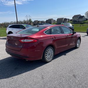 FORD FUSION HYBRID SE - 8