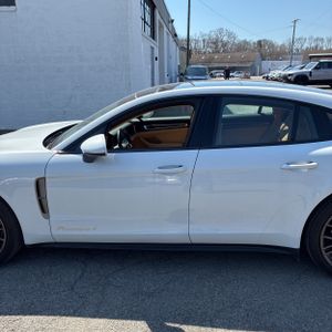 PORSCHE PANAMERA 4 PLATINUM EDITION - 4