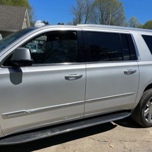 CADILLAC ESCALADE ESV LUXURY - 4