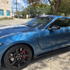 FORD MUSTANG SHELBY GT350R - 2