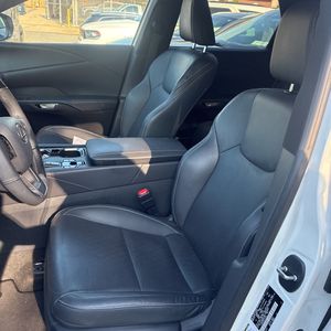 صورة 32 لـ 2023 Lexus RX 350 PREMIUM+