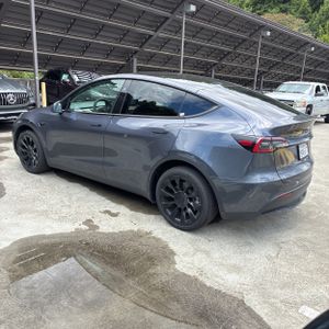 TESLA MODEL Y LONG RANGE - 5