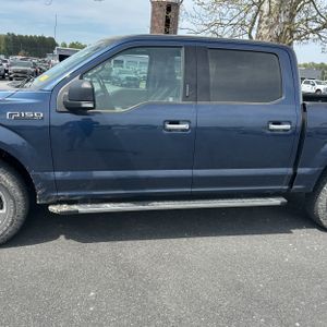 FORD F-150 XLT - 4