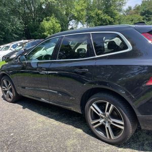 2019 Volvo XC60 MOMENTUM — фото 6