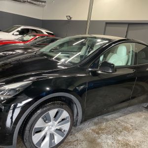 TESLA MODEL Y LONG RANGE - 2