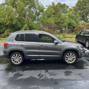 VOLKSWAGEN TIGUAN S - 10