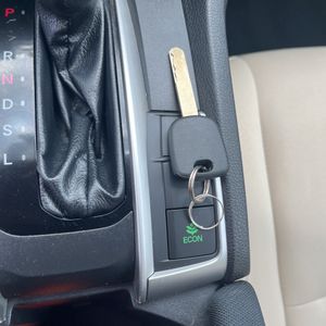 2018 Honda CIVIC LX — миниатюра 53