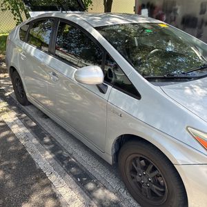 صورة مصغرة 60 لـ 2015 Toyota PRIUS THREE