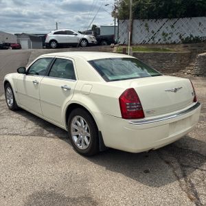 2005 Chrysler 300 C — фото 5