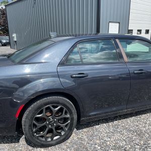 2018 Chrysler 300 S 照片 9