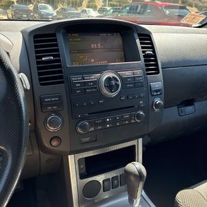2012 Nissan PATHFINDER SV 照片 38