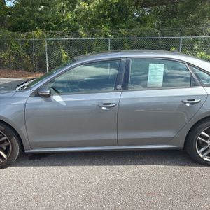 صورة 4 لـ 2019 Volkswagen PASSAT WOLFSBURG