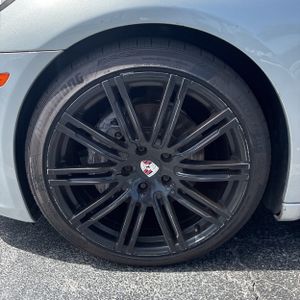 2016 Porsche PANAMERA 4 缩略图 17