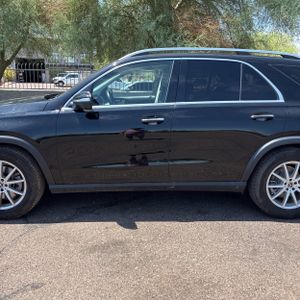 2025 Mercedes-BENZ GLE — фото 4