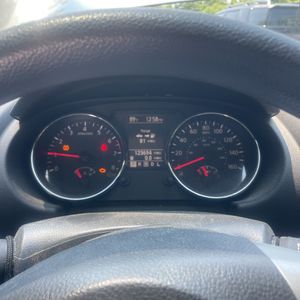صورة 37 لـ 2011 Nissan ROGUE S