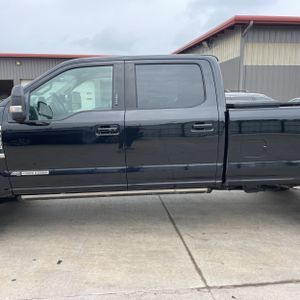 FORD F-350 SUPER DUTY LARIAT - 4