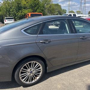 FORD FUSION SE - 9