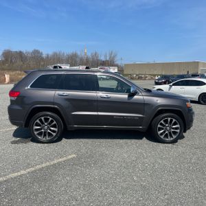 JEEP GRAND CHEROKEE OVERLAND - 10