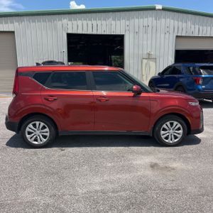 2021 KIA SOUL LX — фото 10