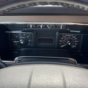 2014 Lincoln NAVIGATOR BASE — миниатюра 41